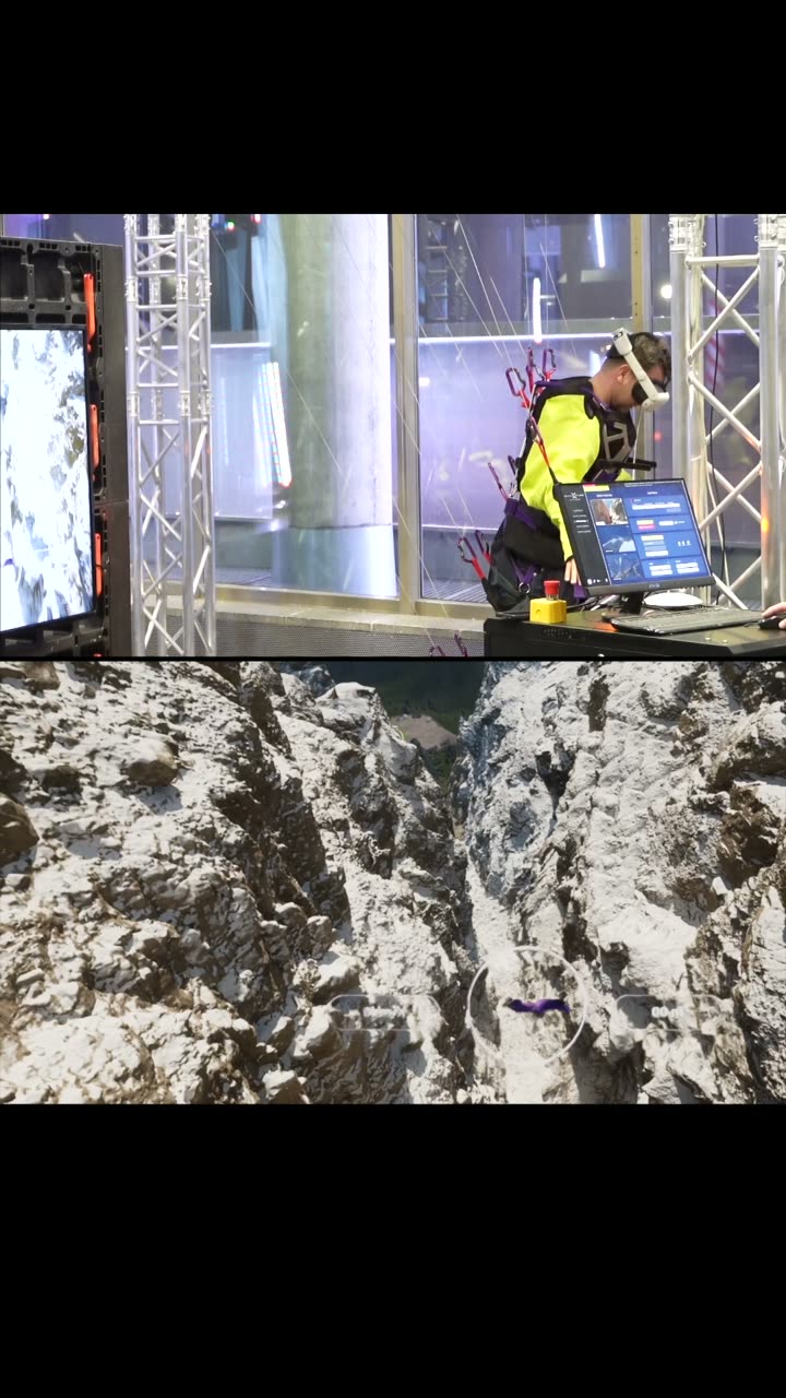 Splitscreen Canyon